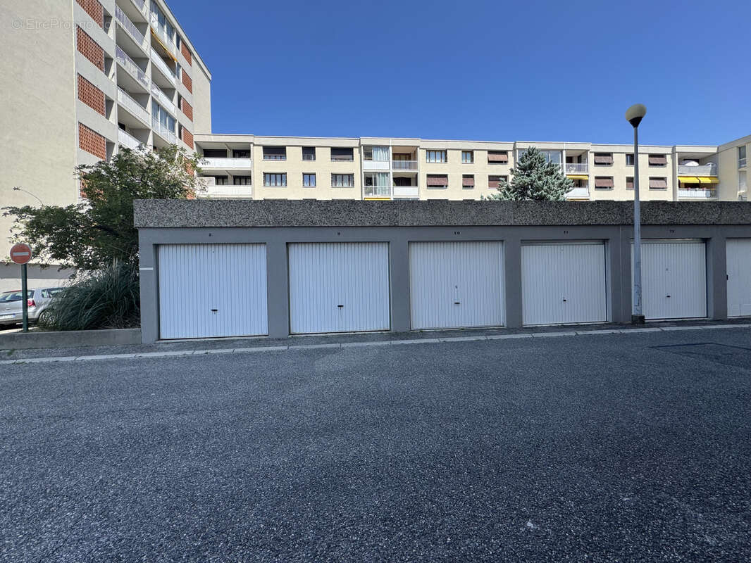 Appartement à BOURG-LES-VALENCE