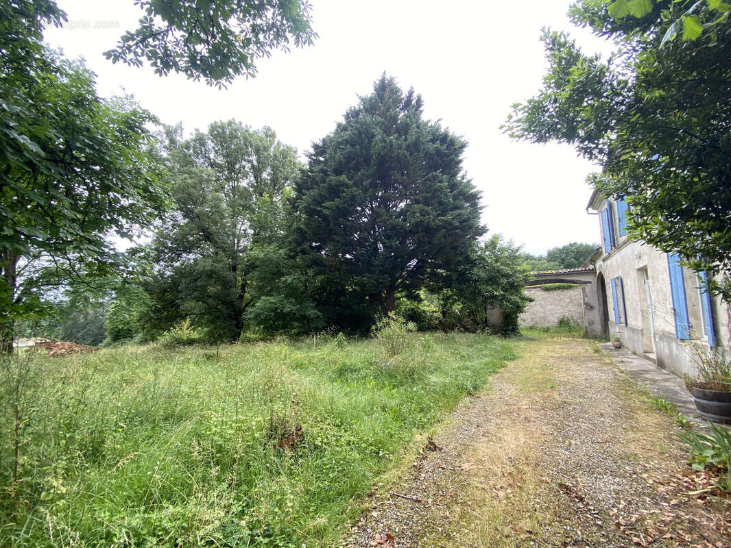 Maison à SAUVETERRE-DE-GUYENNE