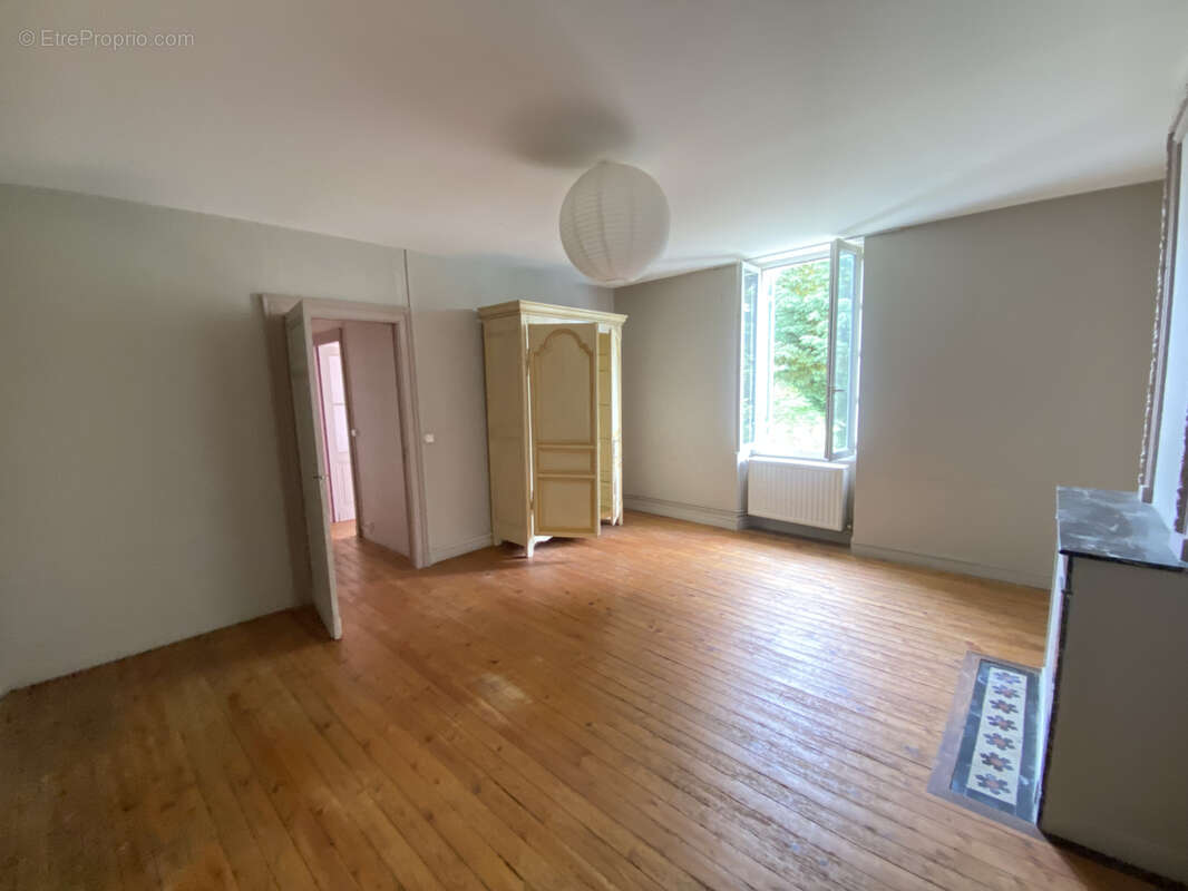 Maison à SAUVETERRE-DE-GUYENNE