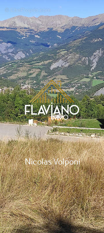 Terrain à LES THUILES