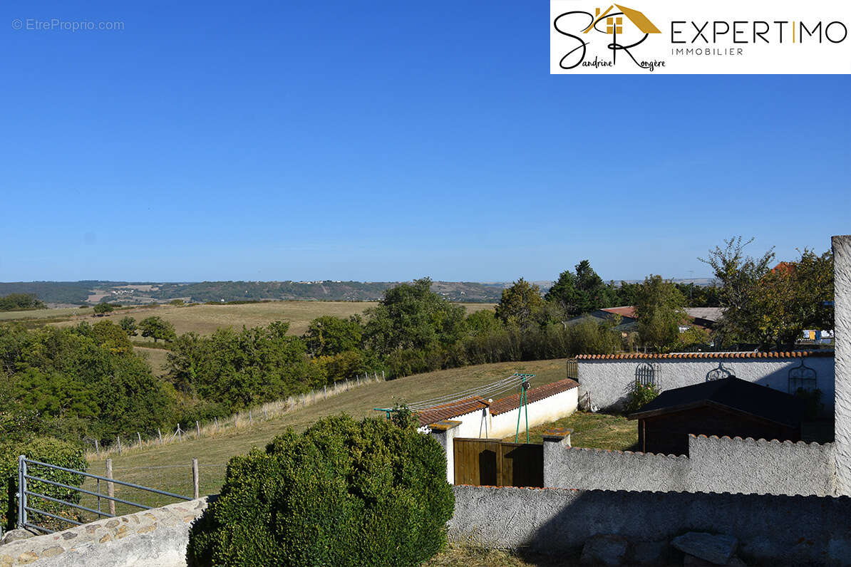 Maison à SAINT-QUINTIN-SUR-SIOULE