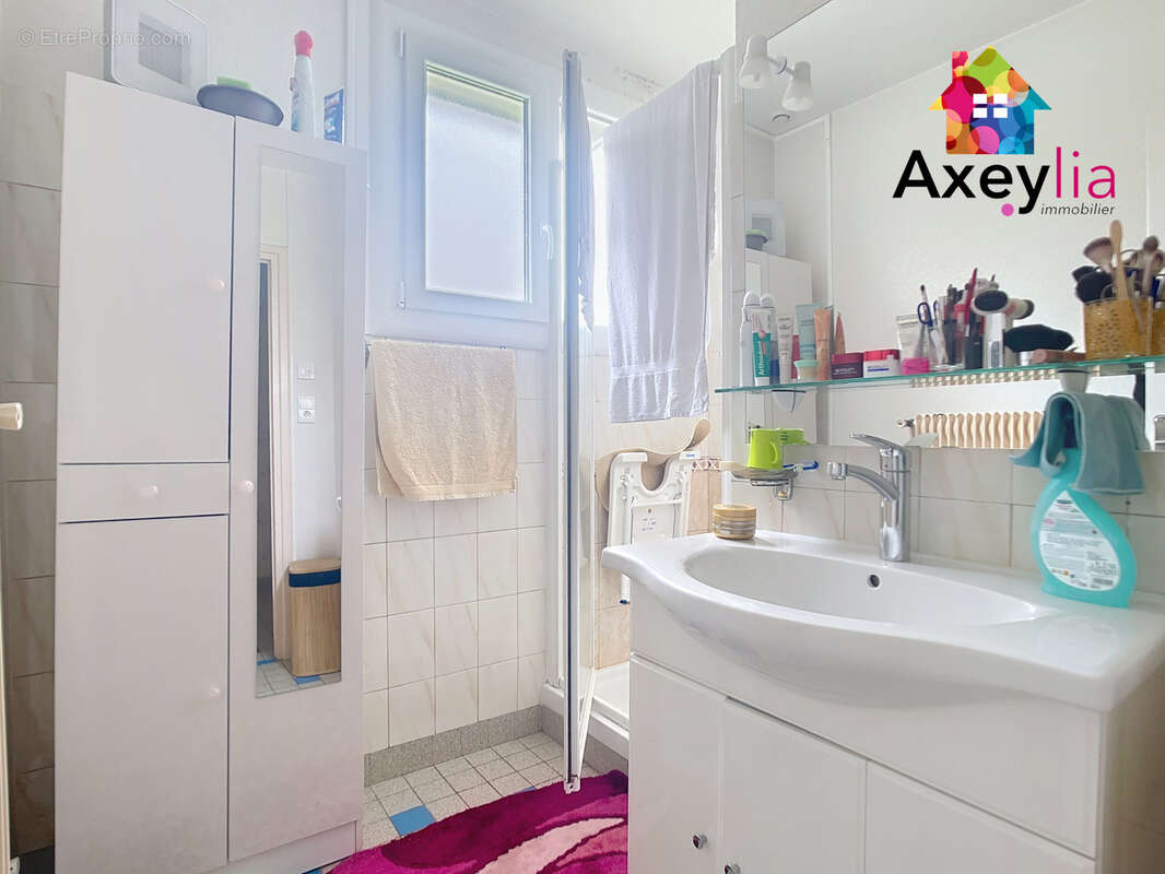 Maison à SAINT-VINCENT-DE-BOISSET