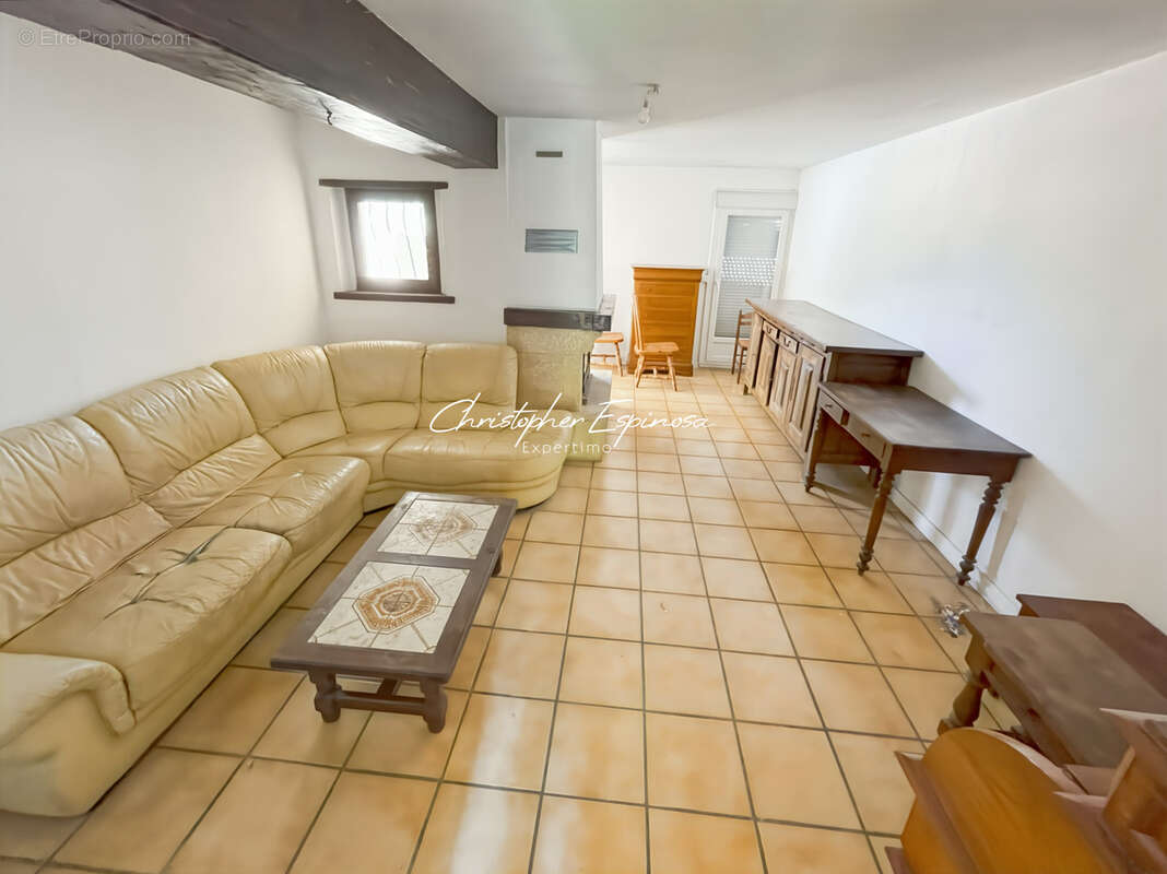 Appartement à CHATEAUNEUF-GRASSE