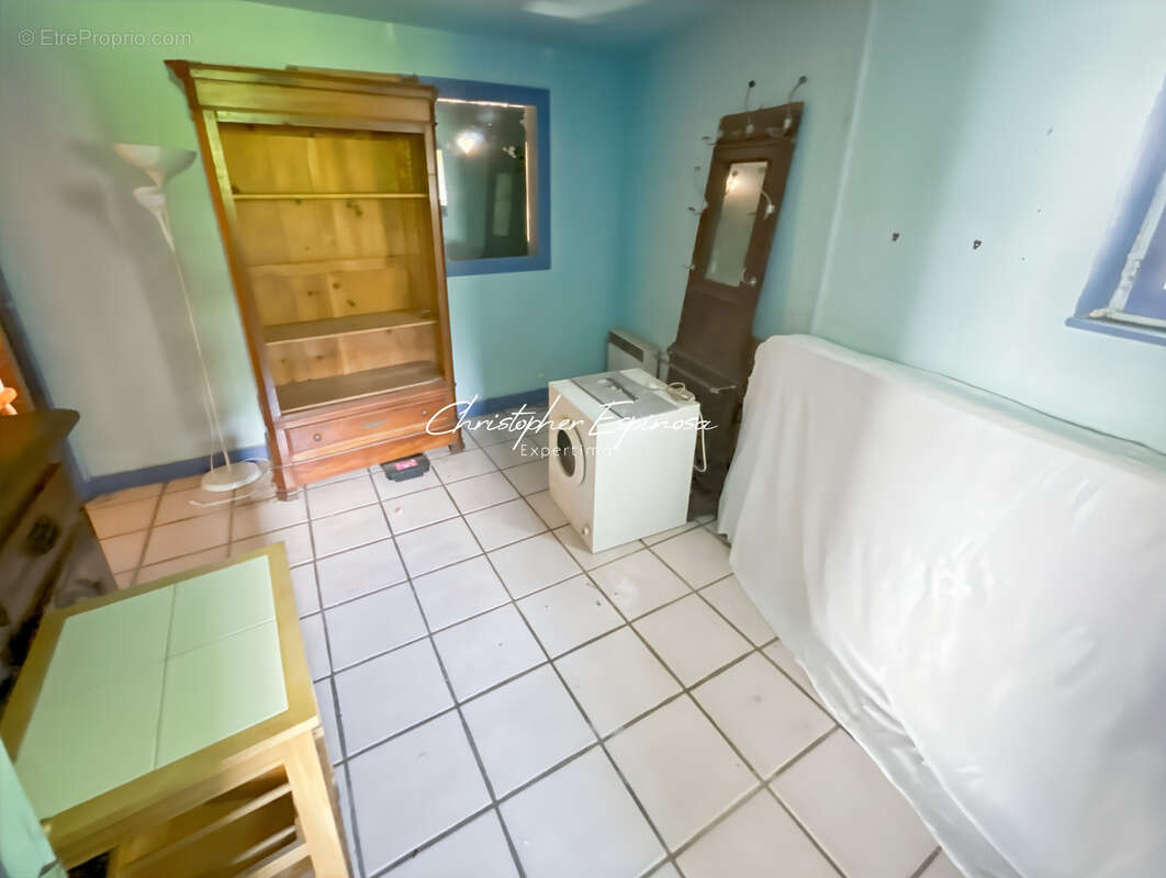 Appartement à CHATEAUNEUF-GRASSE