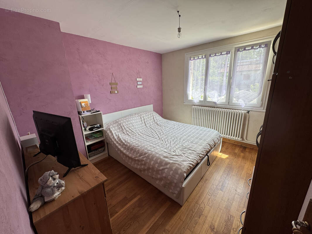 Maison à LE THILLAY