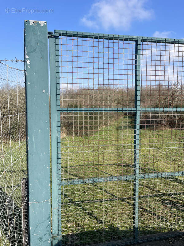 Terrain à LA DOMINELAIS