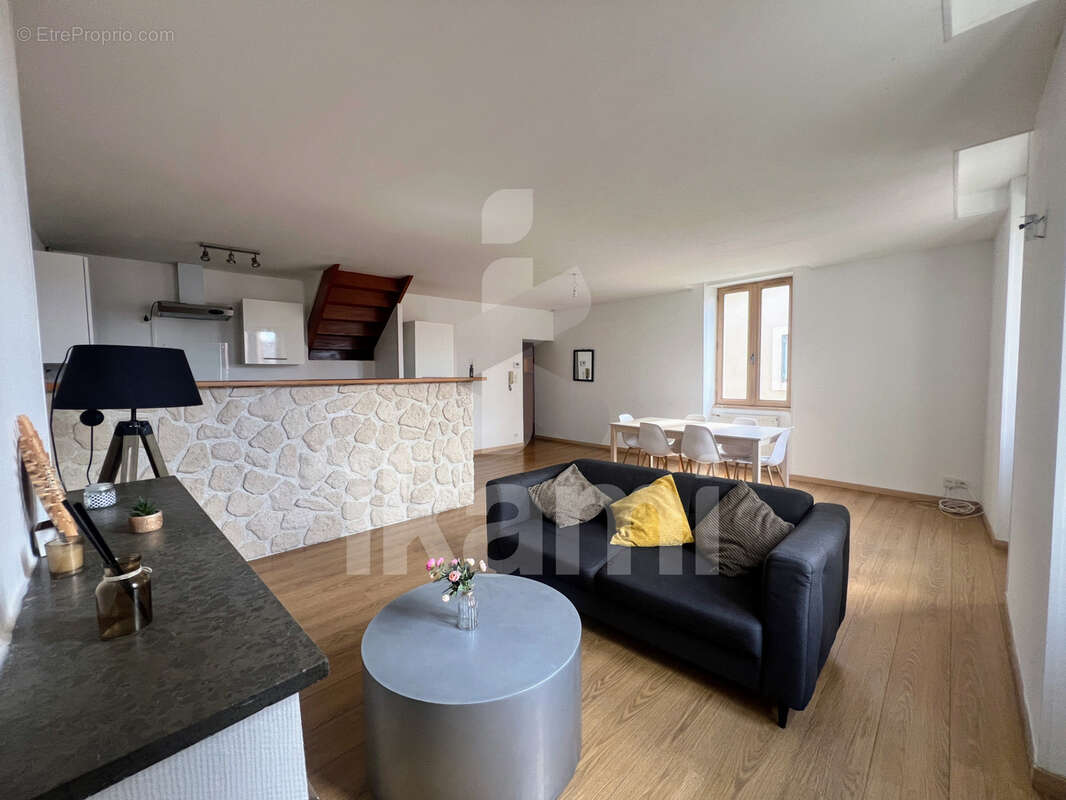 Appartement à ROMANS-SUR-ISERE