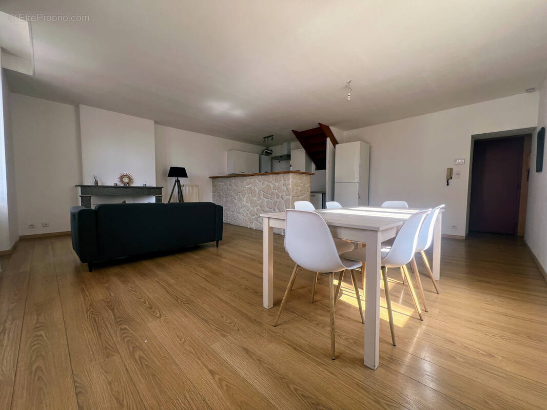 Appartement à ROMANS-SUR-ISERE