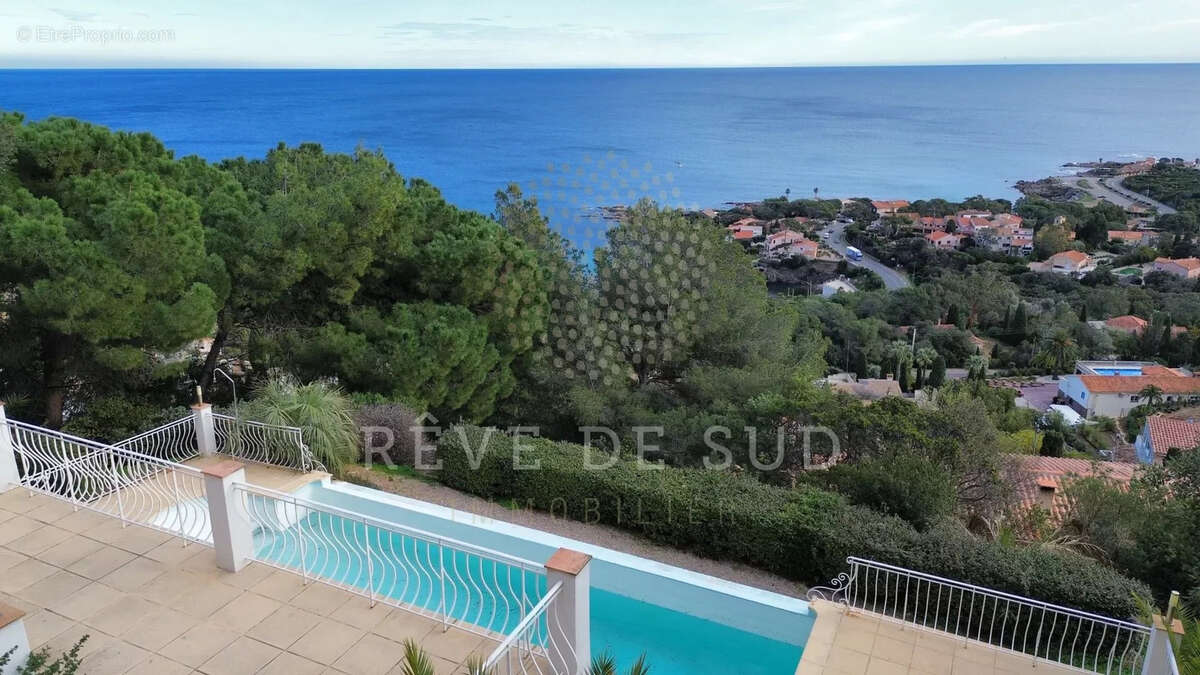 Maison à LES ISSAMBRES