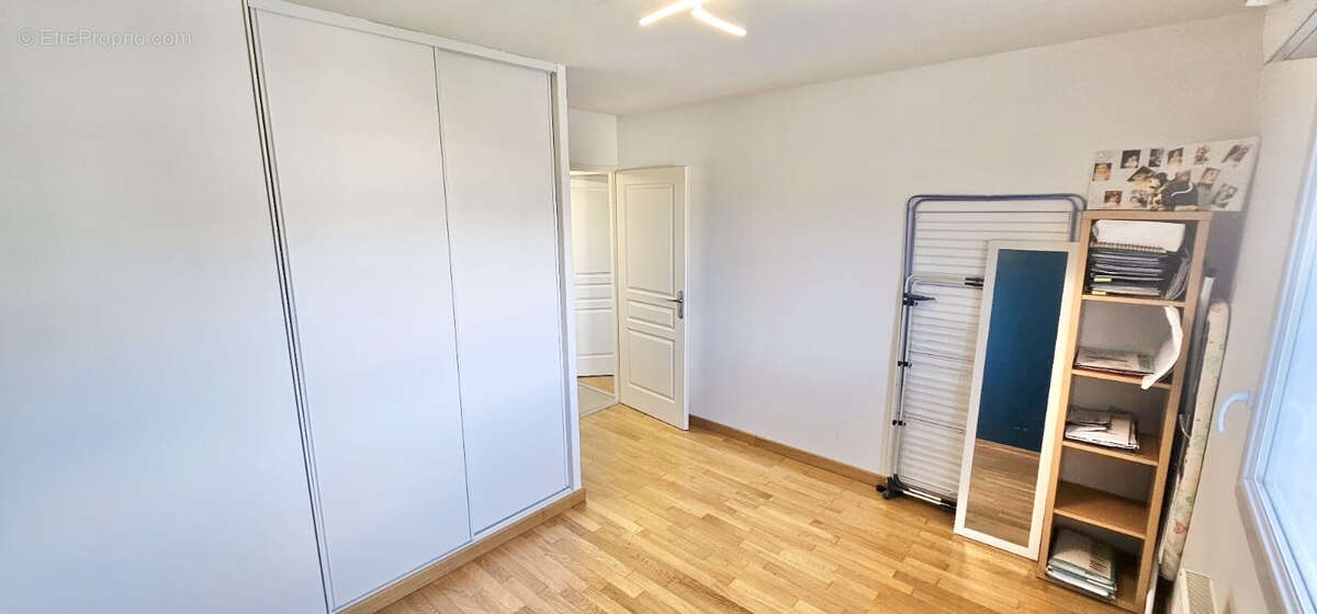 Appartement à VALLEIRY