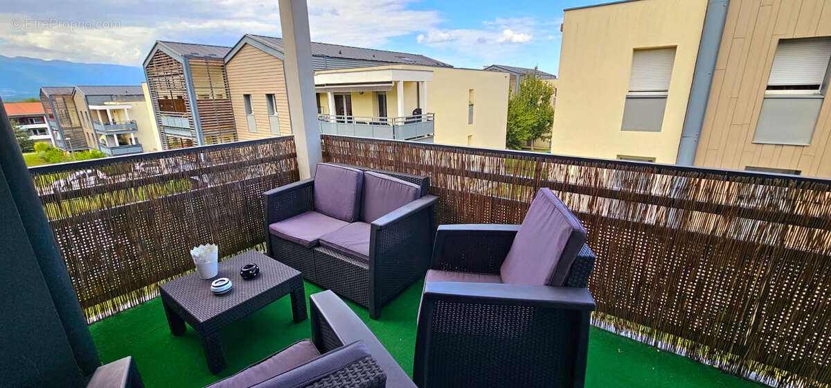 Appartement à VALLEIRY