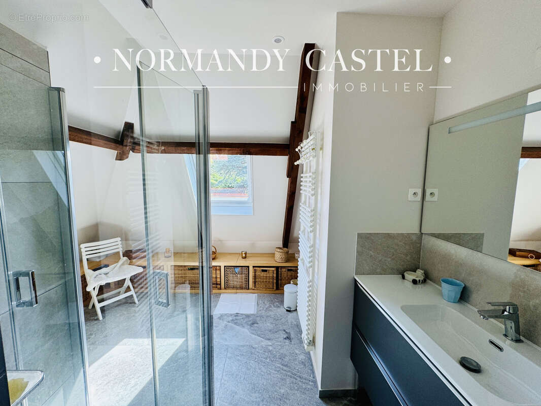 Maison à TROUVILLE-SUR-MER