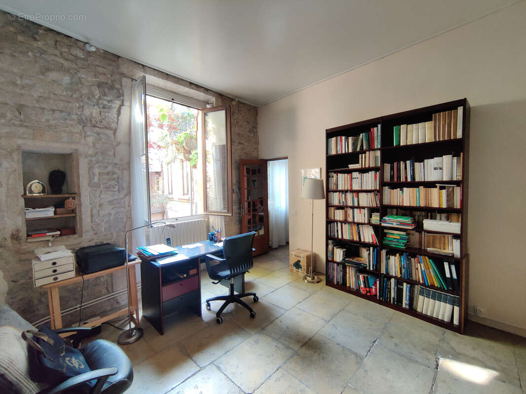 Appartement à NIMES