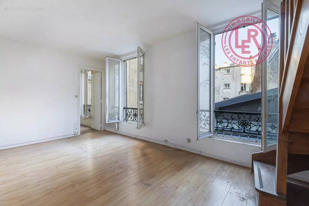 Appartement à PARIS-11E