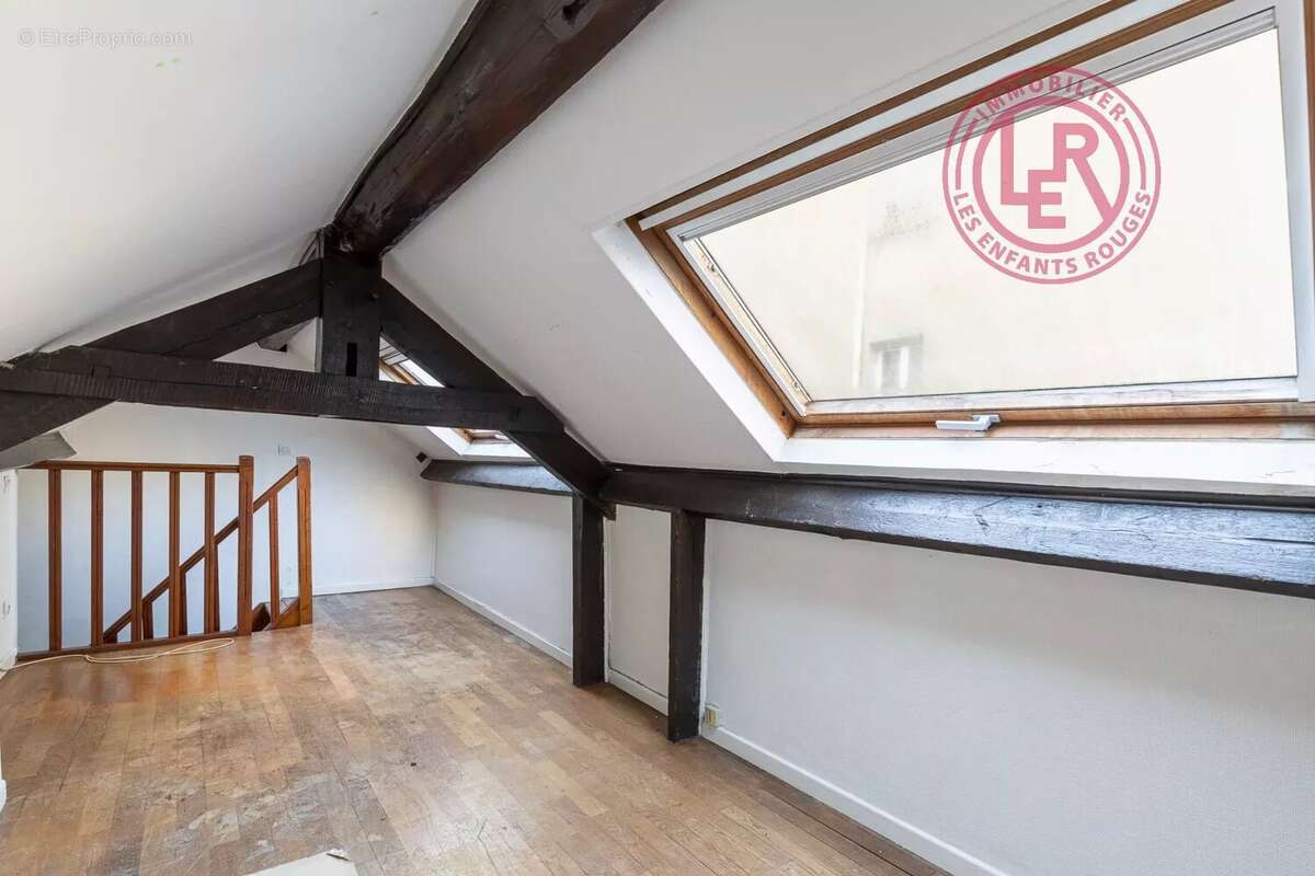 Appartement à PARIS-11E