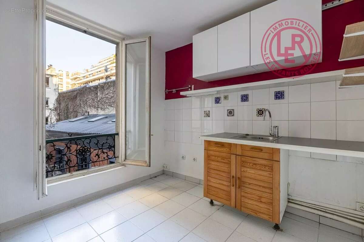 Appartement à PARIS-11E