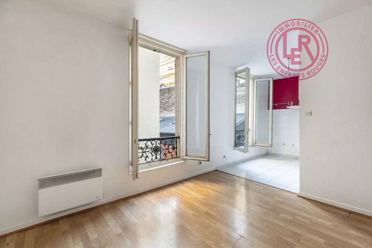 Appartement à PARIS-11E