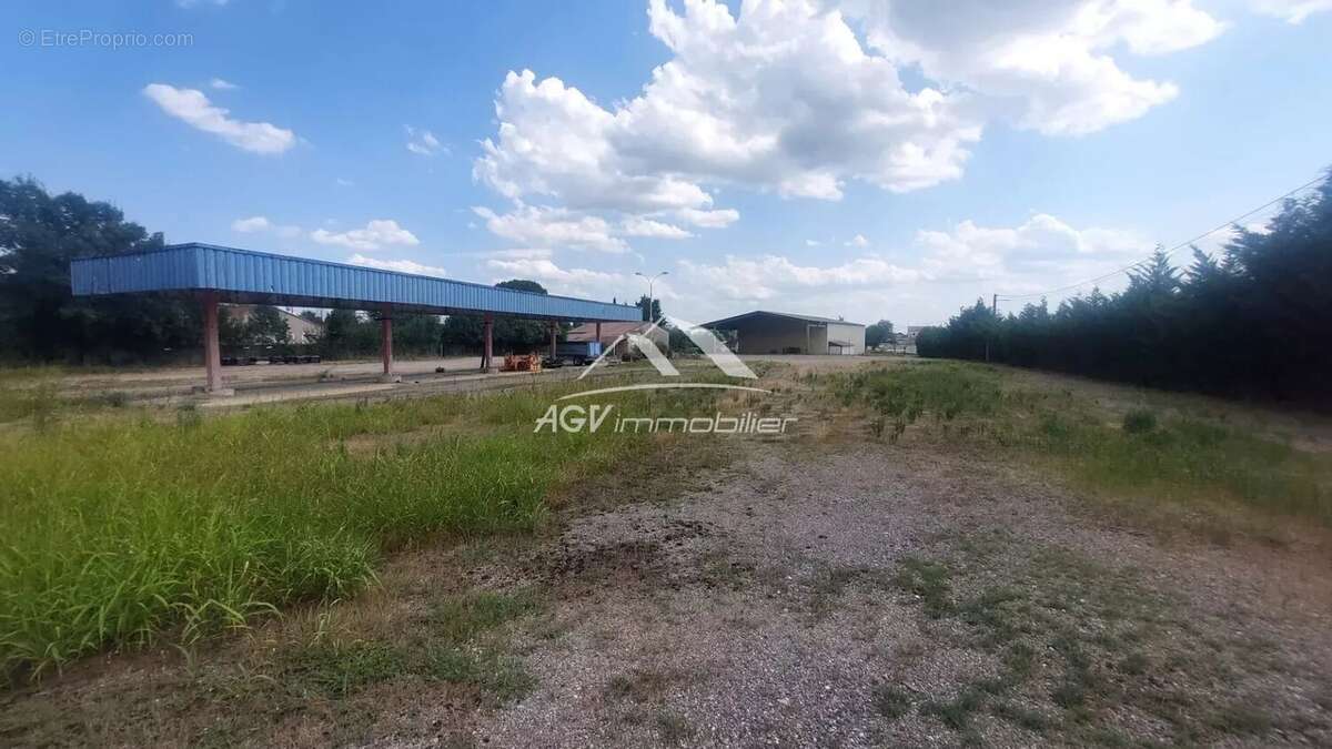 Commerce à SAINT-CHRISTOL-LES-ALES