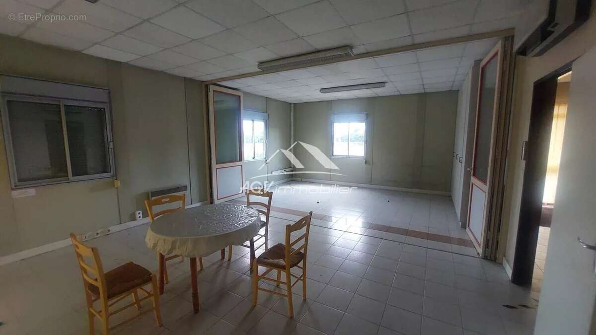 Commerce à SAINT-CHRISTOL-LES-ALES