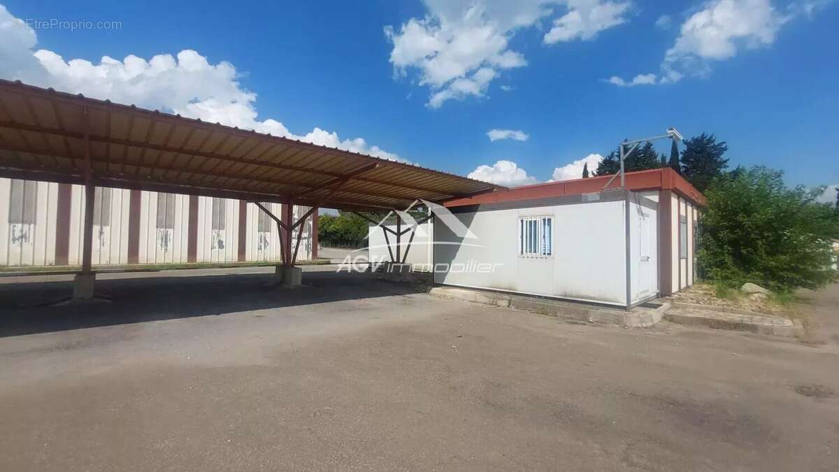 Commerce à SAINT-CHRISTOL-LES-ALES