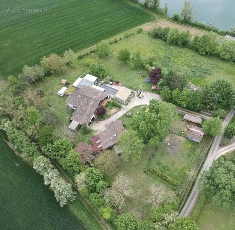 Maison à MONTPEZAT-DE-QUERCY