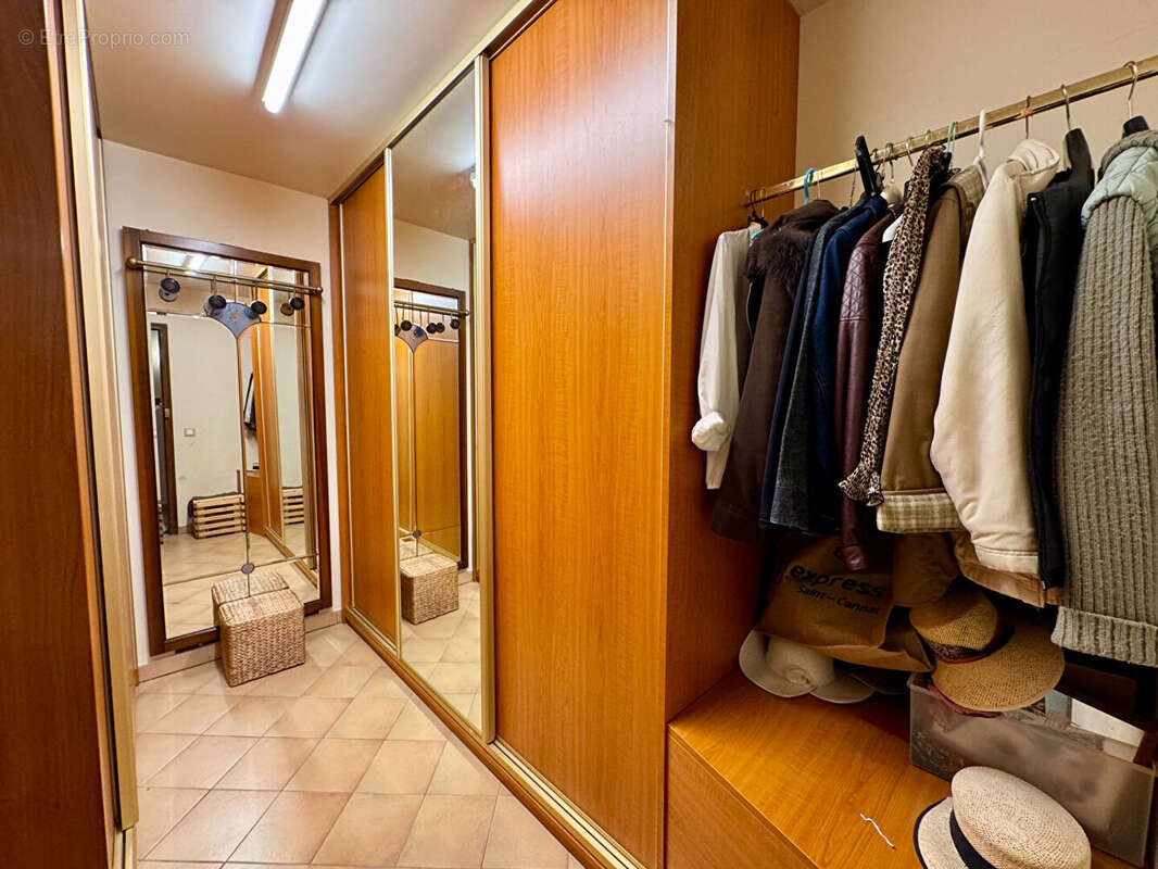 Maison à SAINT-CANNAT