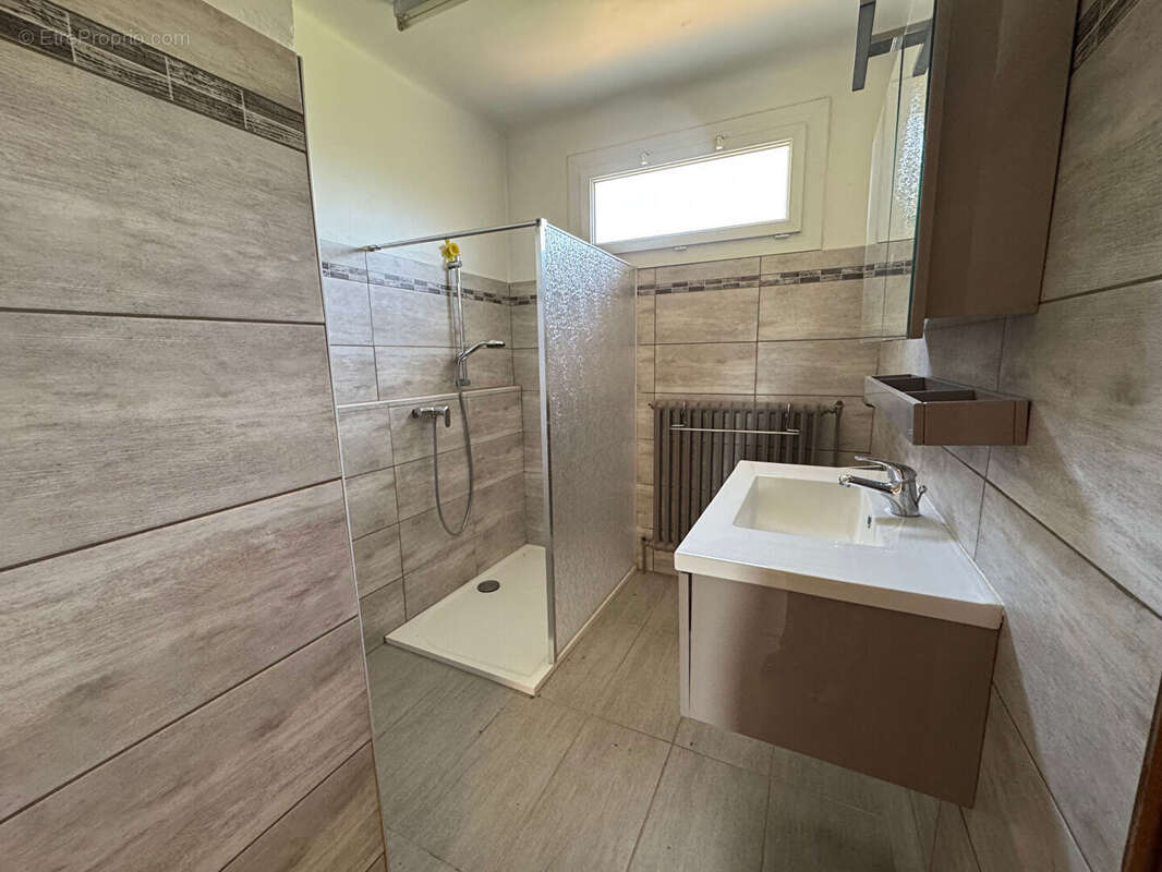 Maison à SAINT-CANNAT