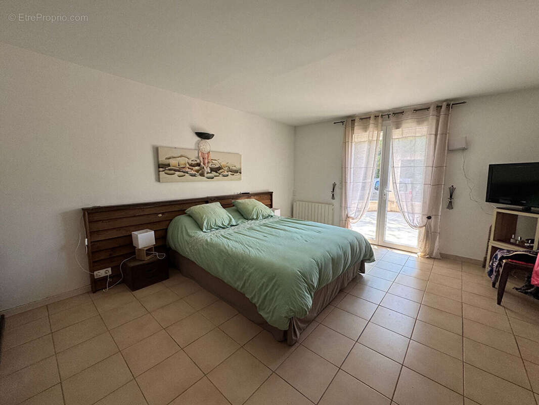 Maison à SAINT-CANNAT