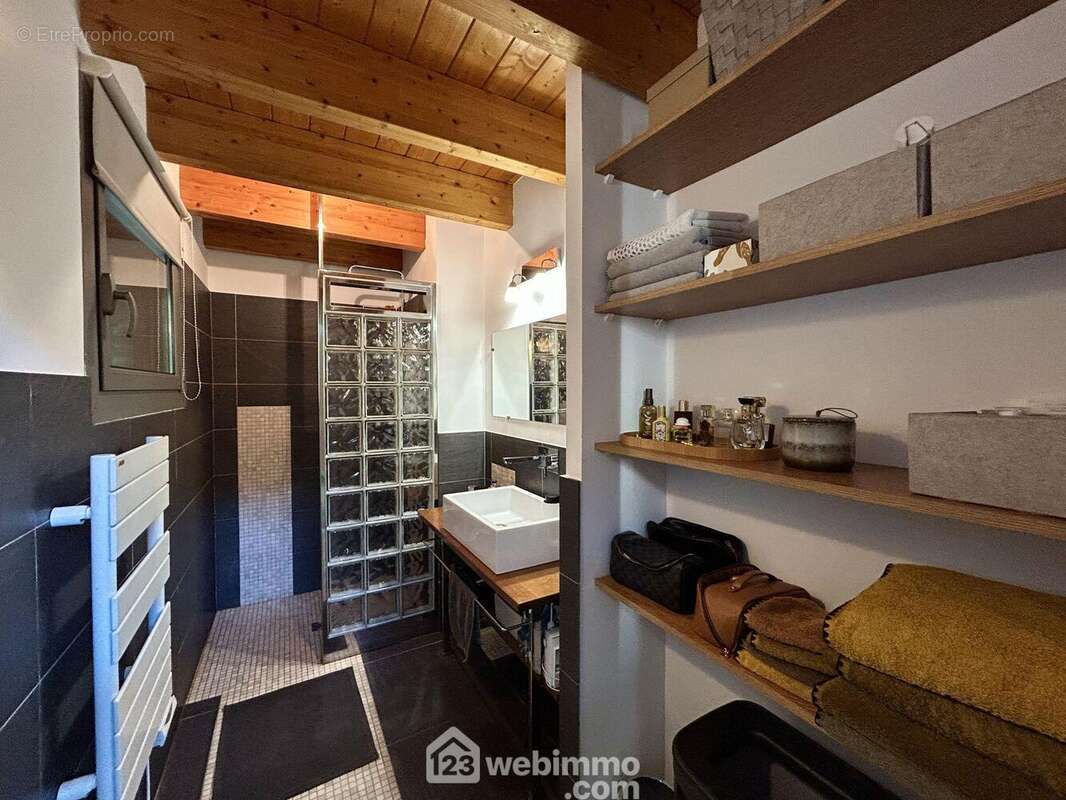 Salle d&#039;eau de la suite parentale - Maison à SAN-MARTINO-DI-LOTA