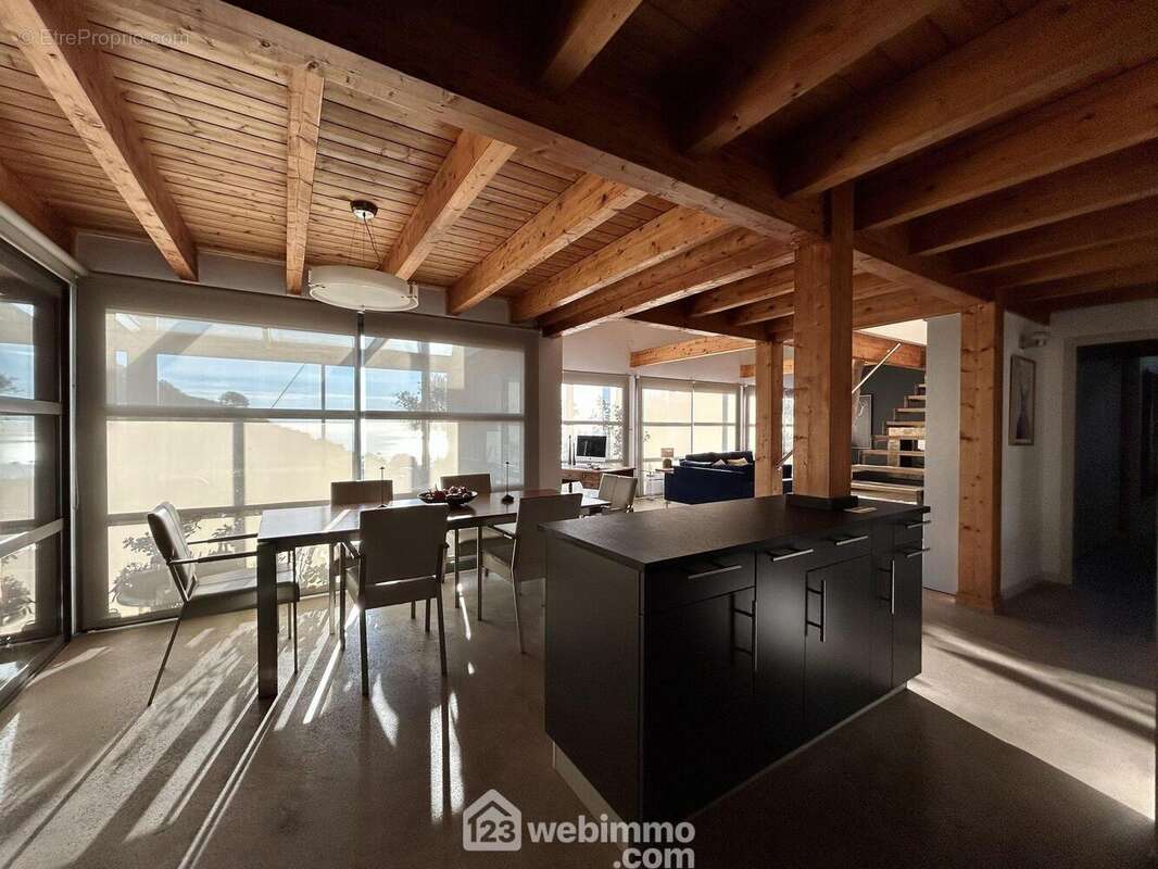 Un cadre d&#039;habitation hors normes ! - Maison à SAN-MARTINO-DI-LOTA