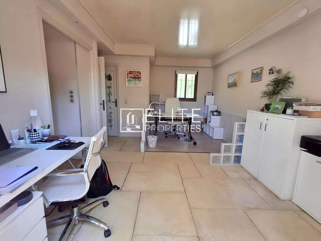 Maison à MOUANS-SARTOUX