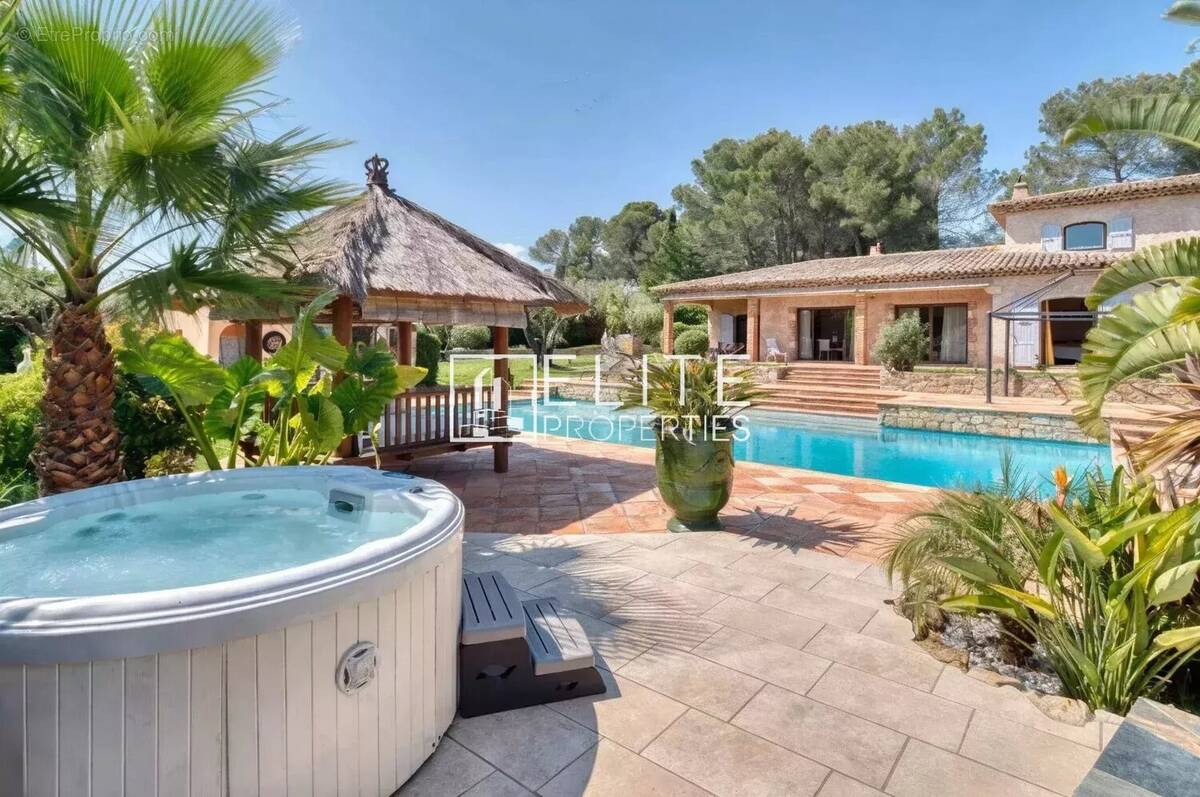 Maison à MOUANS-SARTOUX