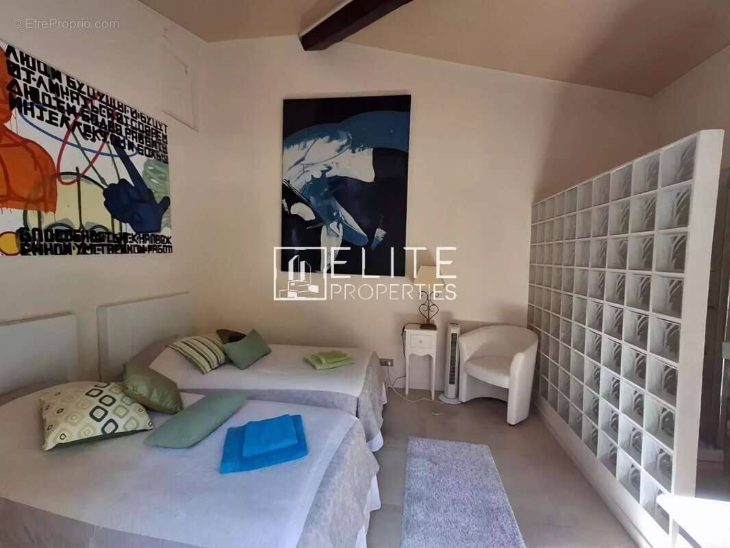 Maison à MOUANS-SARTOUX