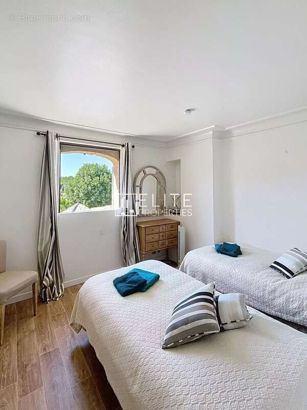 Maison à MOUANS-SARTOUX