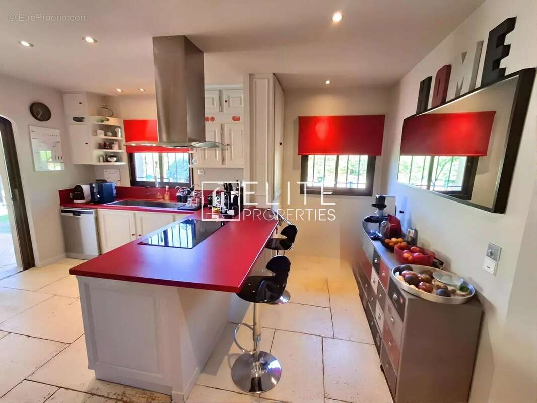 Maison à MOUANS-SARTOUX