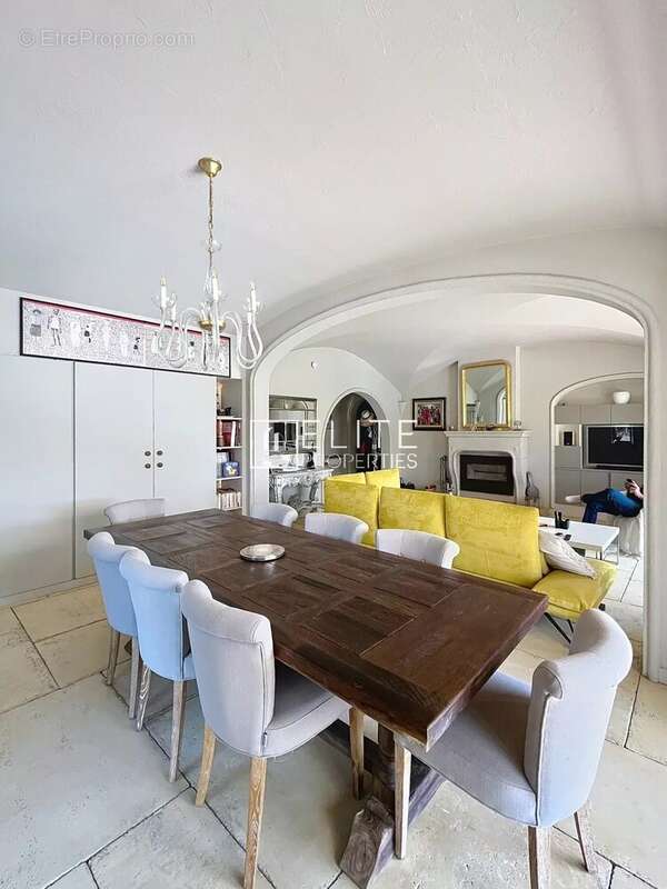 Maison à MOUANS-SARTOUX