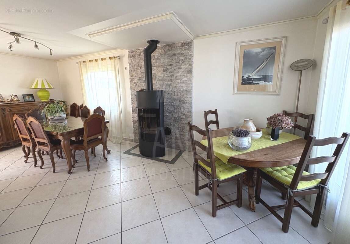 Maison à BEAUREPAIRE