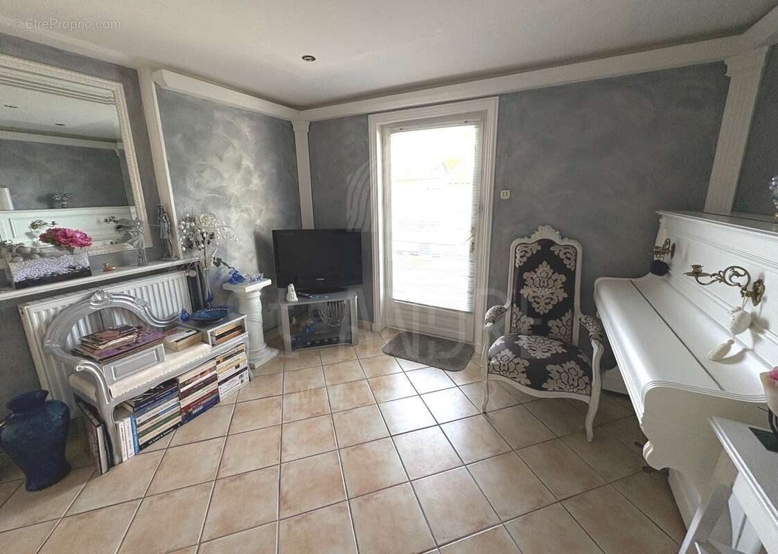 Maison à BEAUREPAIRE