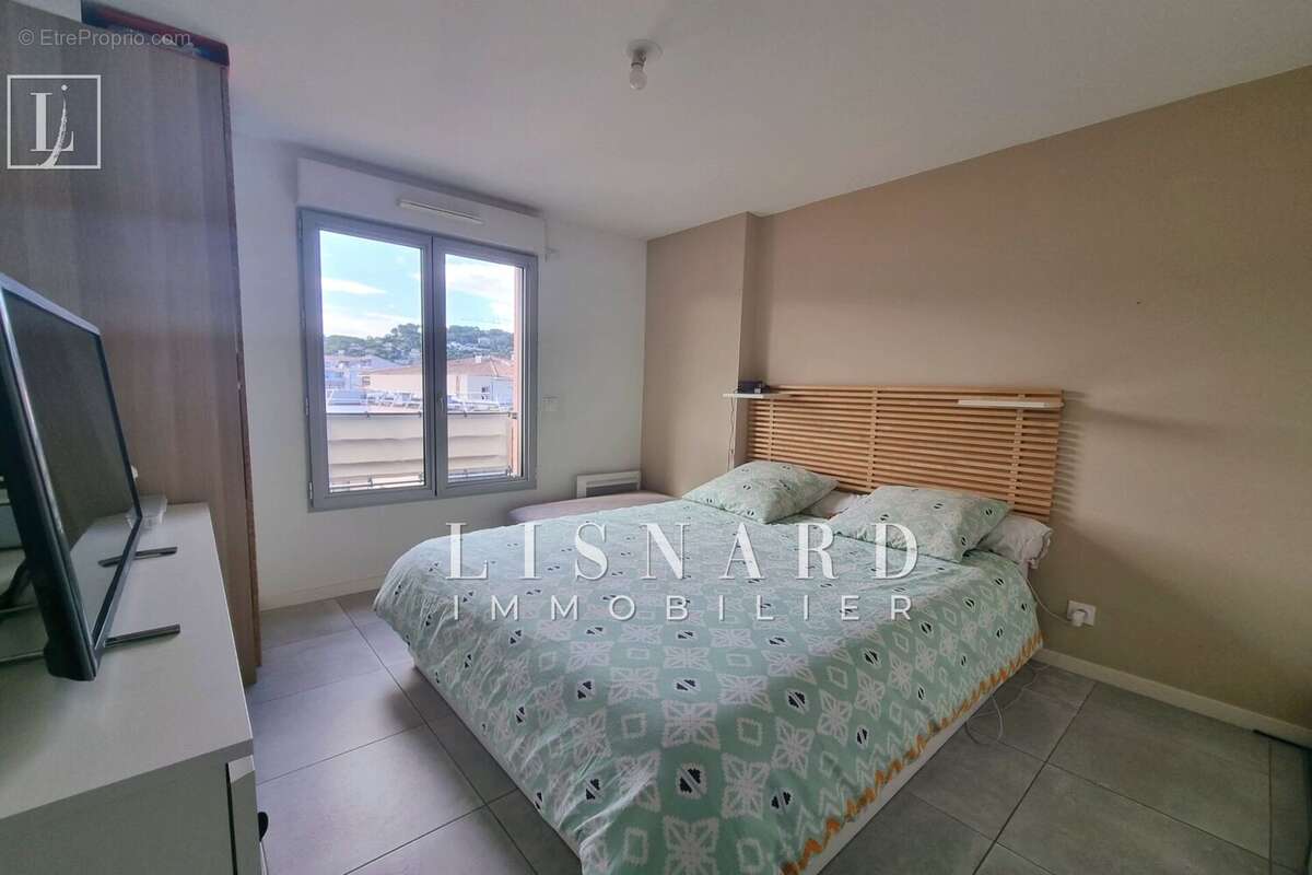 Appartement à VALLAURIS