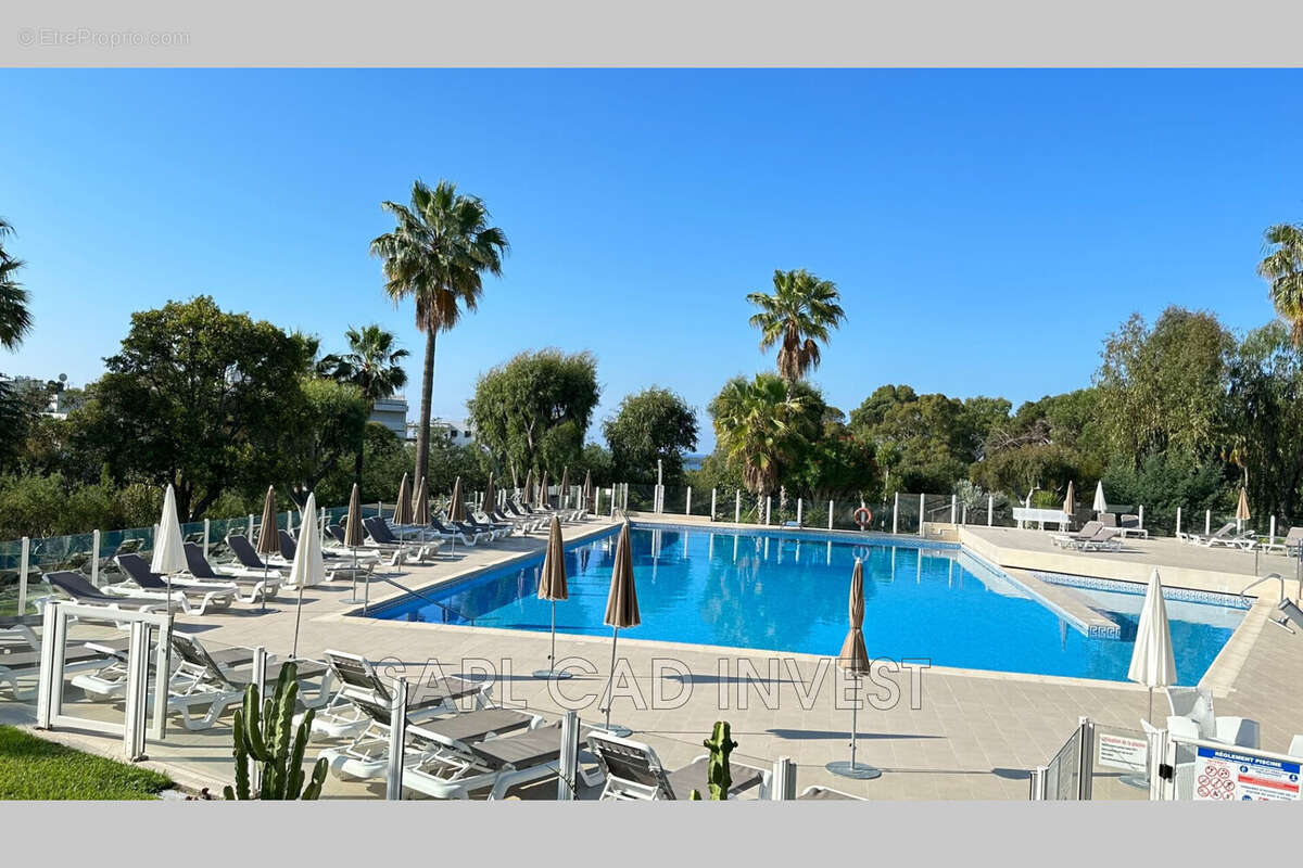 Appartement à VALLAURIS