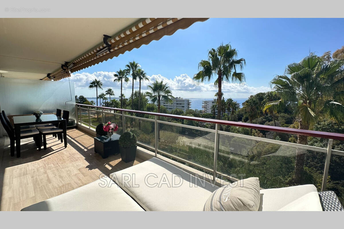 Appartement à VALLAURIS