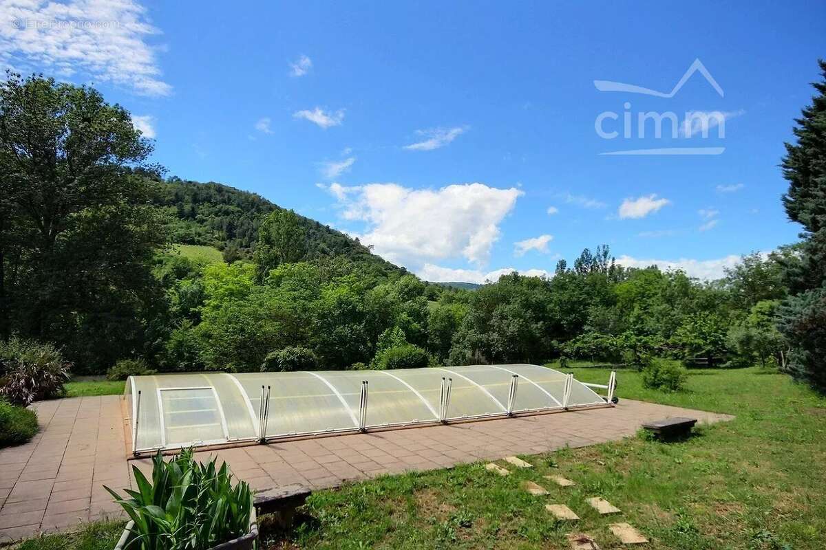 Maison à ALBA-LA-ROMAINE