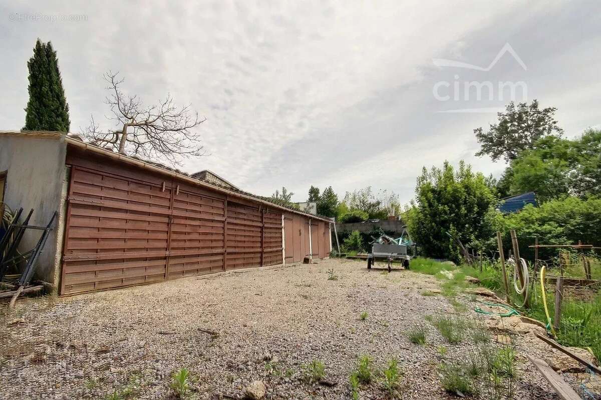 Maison à ALBA-LA-ROMAINE