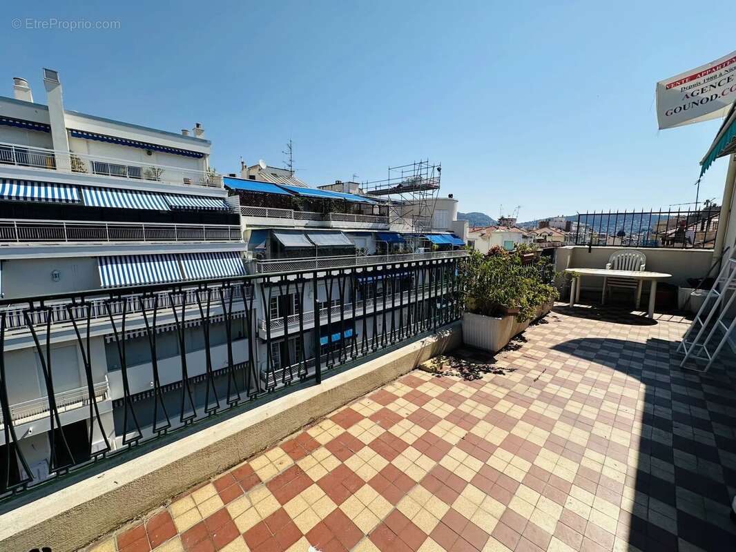 Appartement à NICE