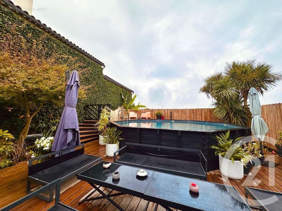 Maison à SAINT-ANDRE-DE-CUBZAC