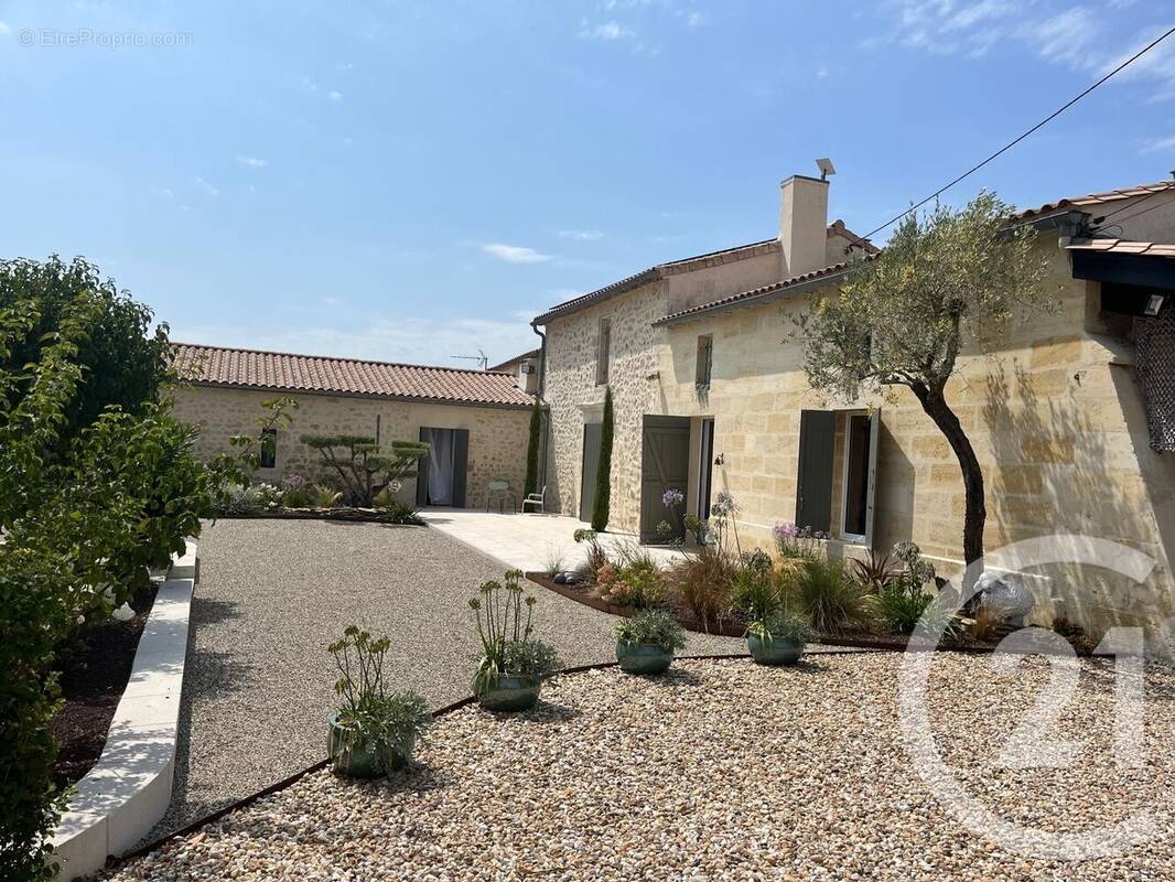 Maison à SAINT-ANDRE-DE-CUBZAC