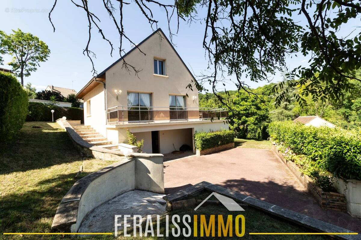 Maison à VAUX-SUR-SEINE