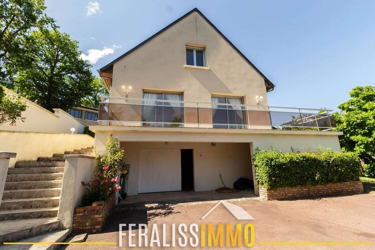 Maison à VAUX-SUR-SEINE