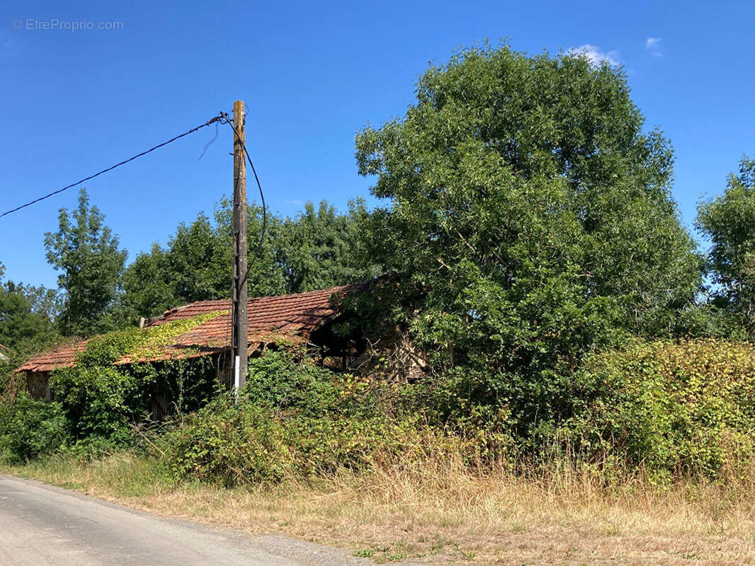 Maison à LE BUSSEAU