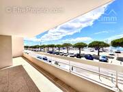 Appartement à PORT-SAINT-LOUIS-DU-RHONE